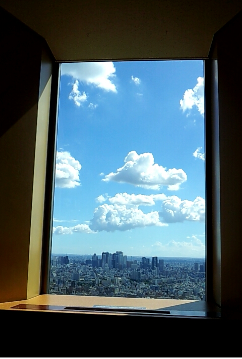 窓から見る空 トピックス 株式会社リックリサーチ